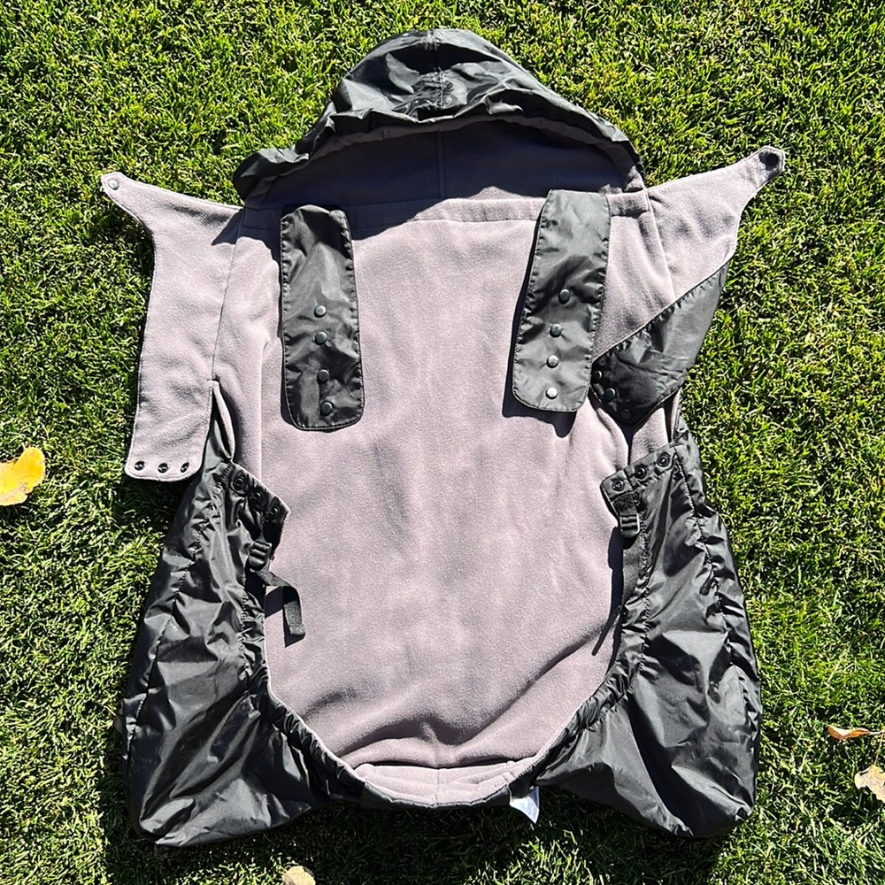 Ergobaby winter weather cover like new